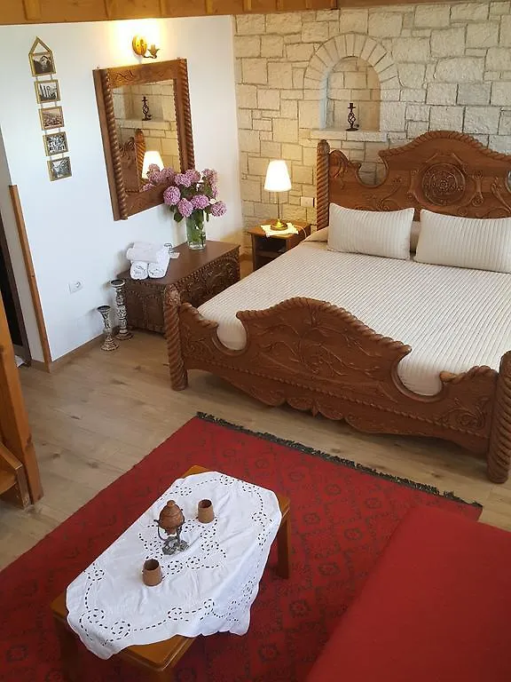 Hotel Gjirokastra 3*,  Albánia