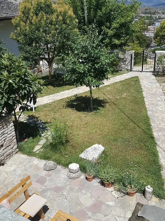 ***  Hotel Gjirokastra Albánia