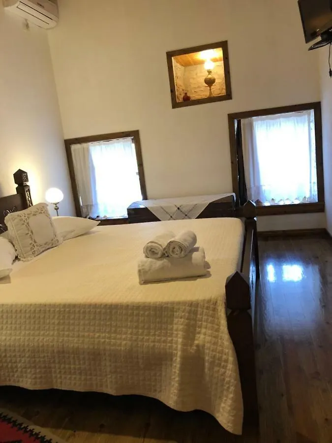 Hotel Gjirokastra 3*,  Albánia